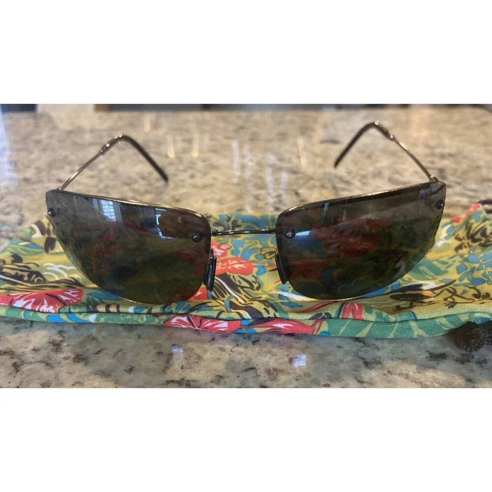 Maui Jim Pali MJ-352-02 Black Polarized Flexon Sunglasses, Carry Bag Included